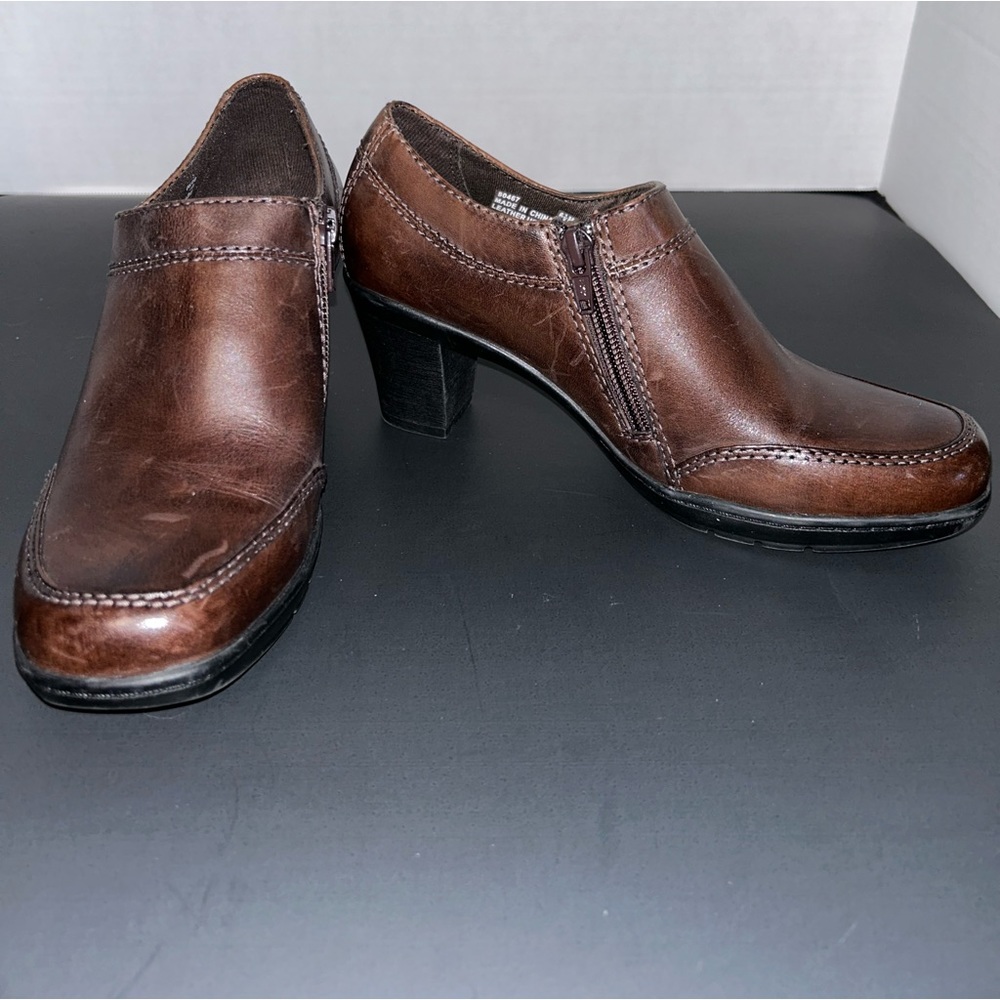 Clarks Women’s Zip-Up Ankle Boots Size 6.5